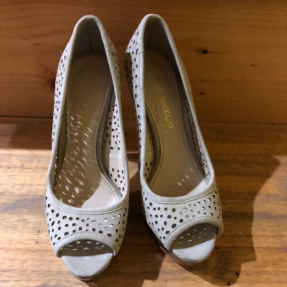 Enzo Angiolini nude suede high heels size 5.5
